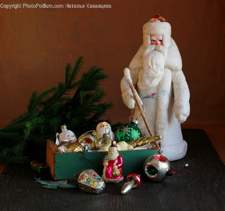 Figurine, Icing, Dessert, Cake, Cream
