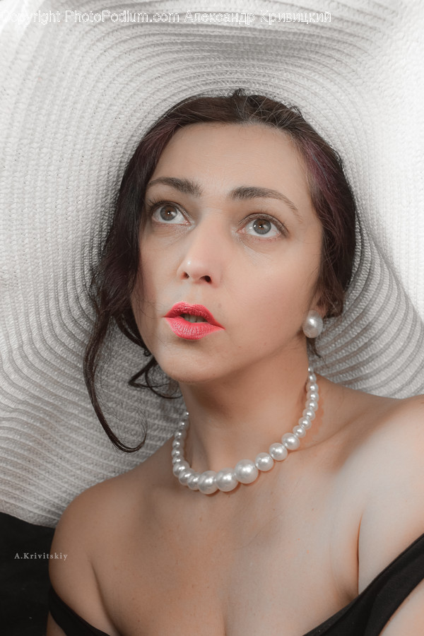 Necklace, Accessories, Jewelry, Accessory, Person