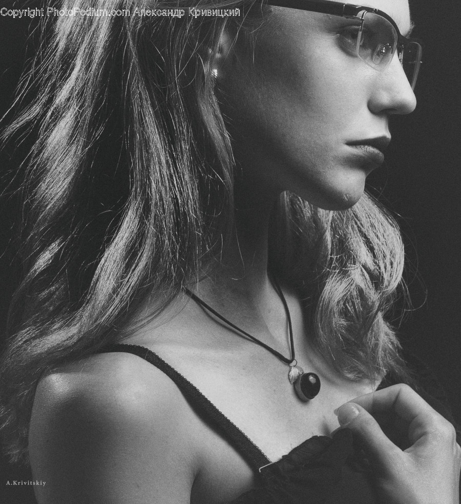 Face, Person, Human, Sunglasses, Accessories