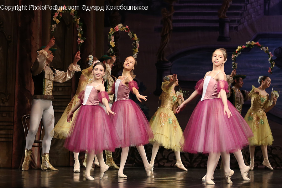 Dance Pose, Leisure Activities, Person, Human, Stage