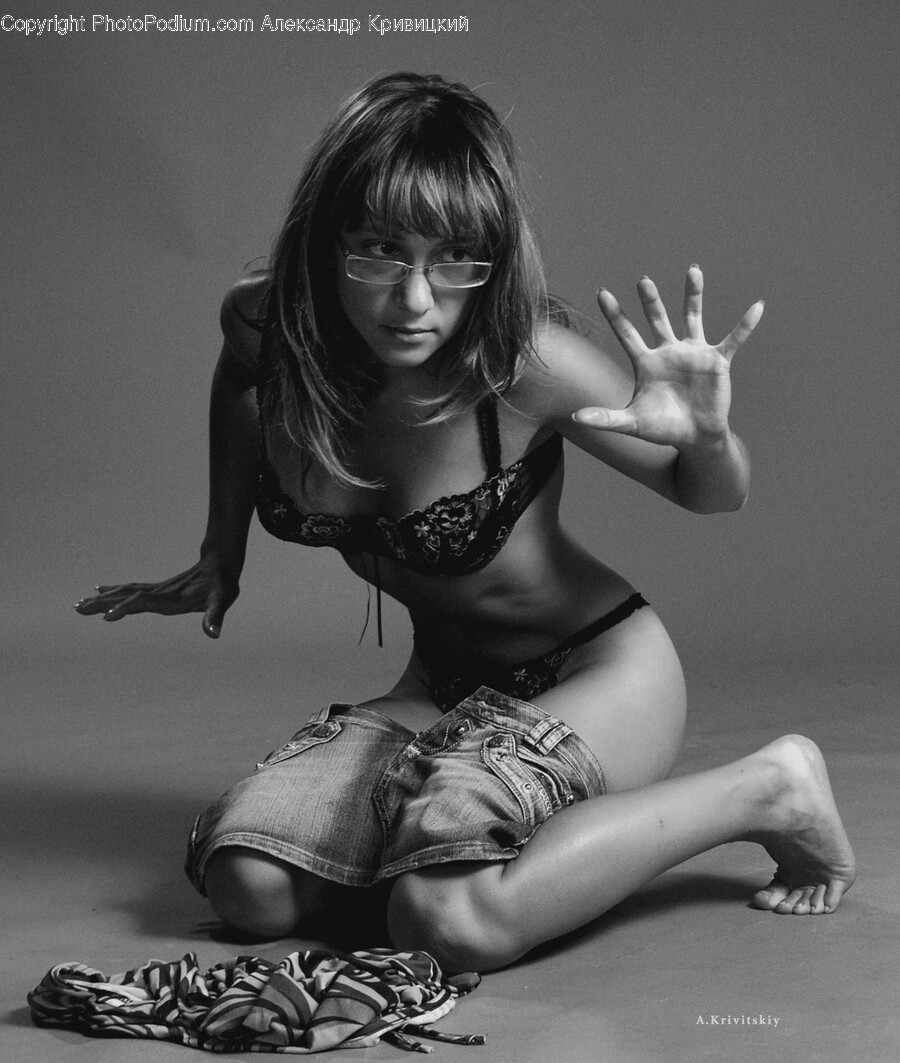 Dance Pose, Leisure Activities, Person, Human, Finger