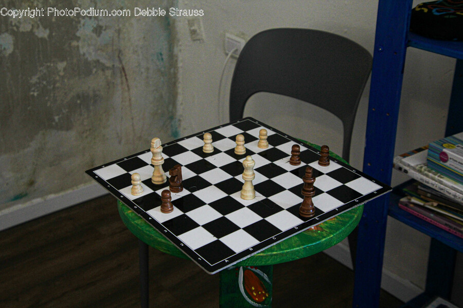 Chess, Game