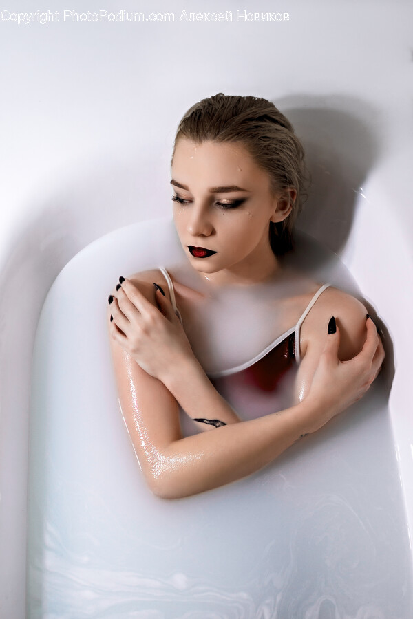 Bathtub, Tub, Person, Human