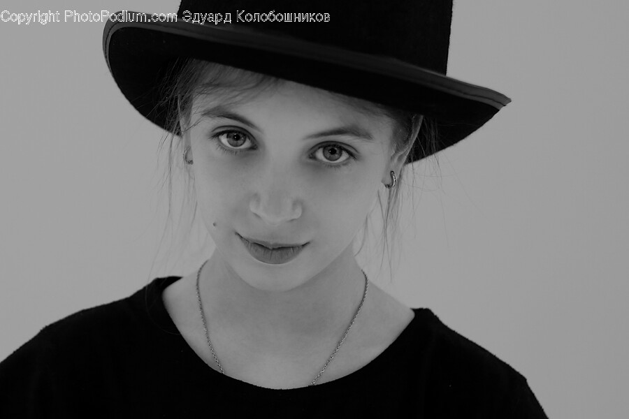 Hat, Clothing, Apparel, Person, Human
