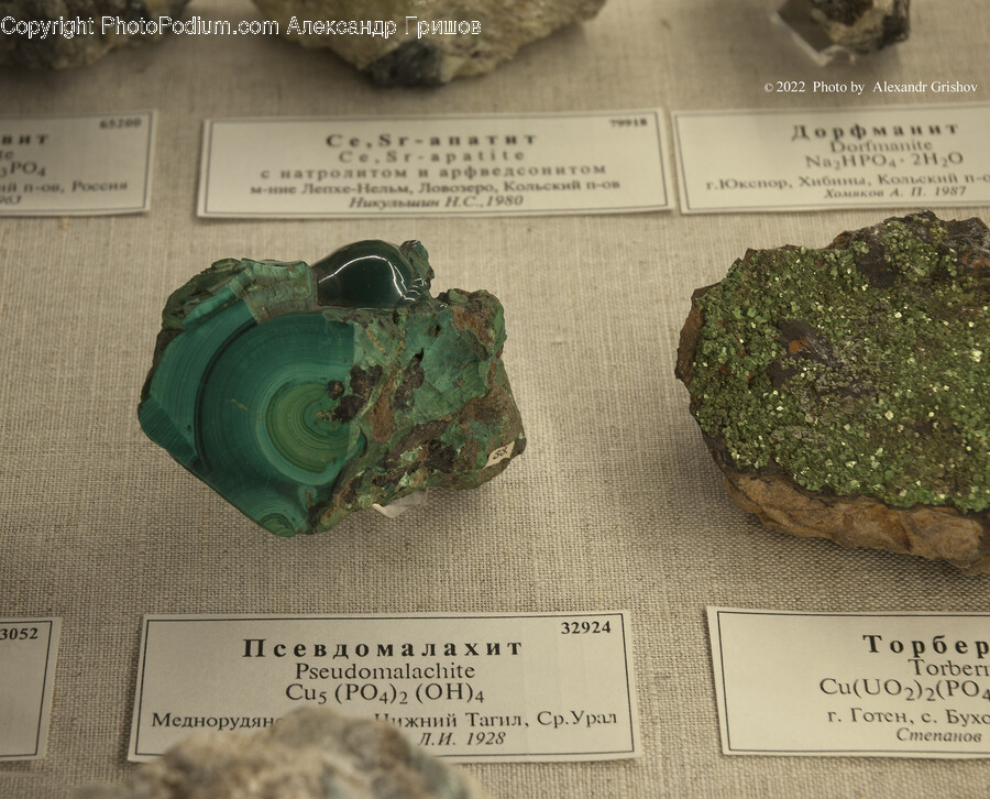 Mineral, Accessories, Accessory, Gemstone, Jewelry