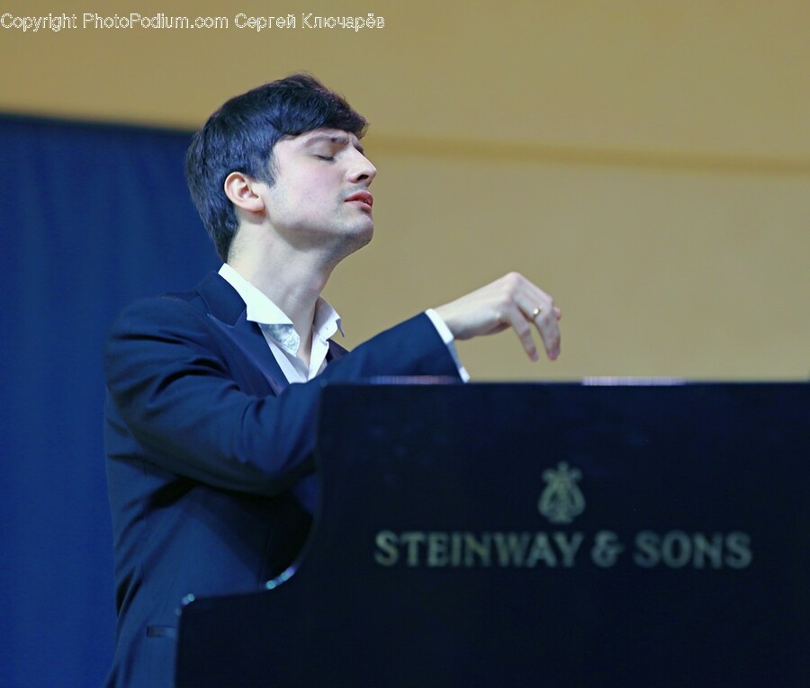 Person, Human, Musician, Musical Instrument, Performer