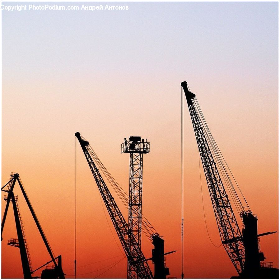 Constriction Crane, Construction