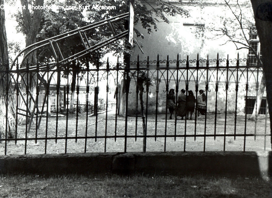 Arch, Gate