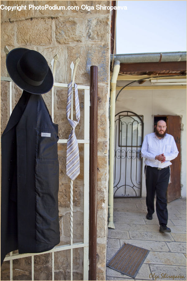 Human, People, Person, Cowboy Hat, Hat, Sun Hat, Arch