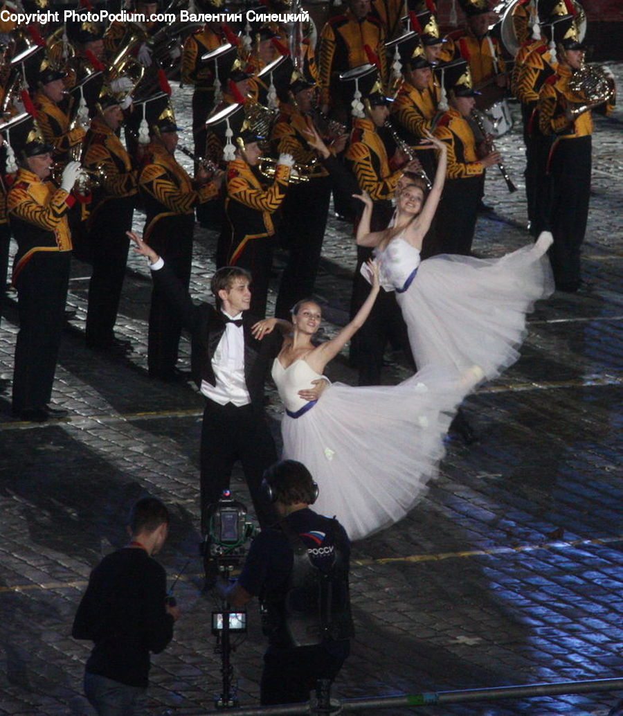 People, Person, Human, Dance, Dance Pose, Crowd, Music Band