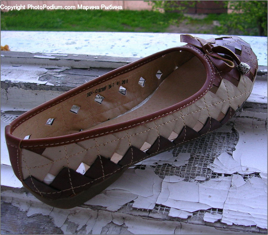 Boat, Dinghy, Canoe, Rowboat, Footwear, Shoe, Glasses