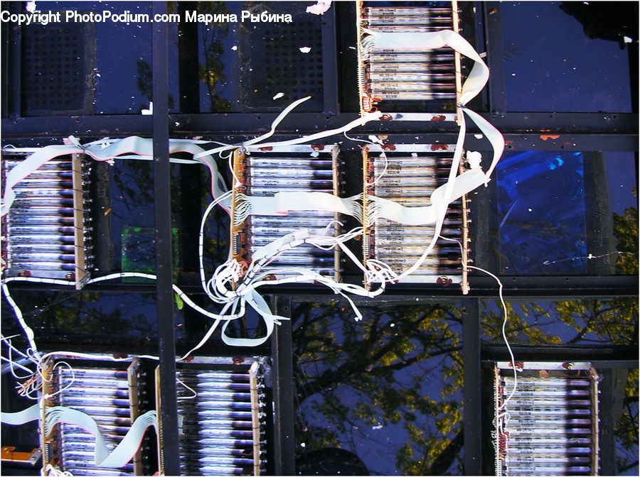 Computer, Computer Hardware, Electronics, Hardware, Chair, Furniture, Building