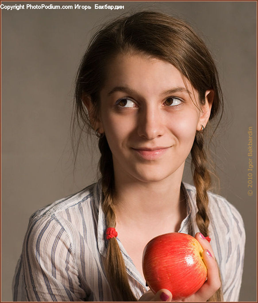 People, Person, Human, Onion, Produce, Shallot, Vegetable
