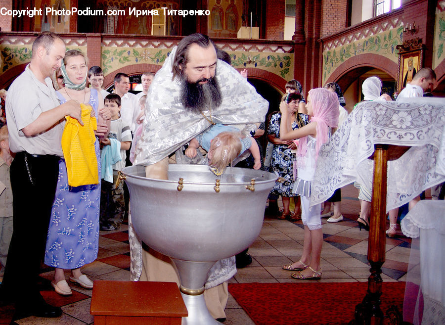People, Person, Human, Bowl, Mixing Bowl, Premiere, Red Carpet