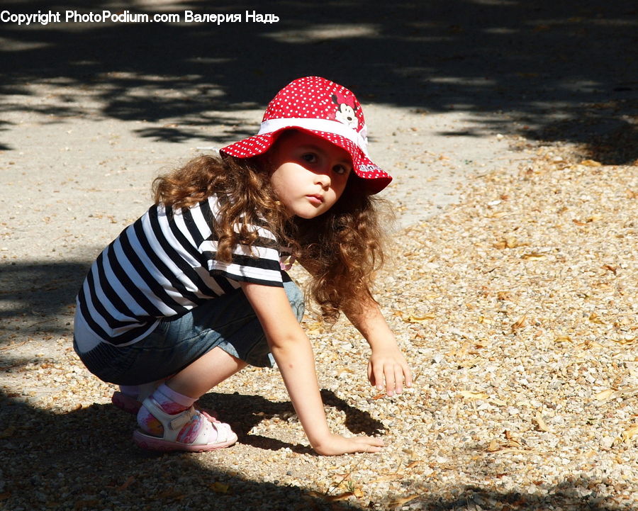 Human, People, Person, Crawling, Beanie, Cap, Hat