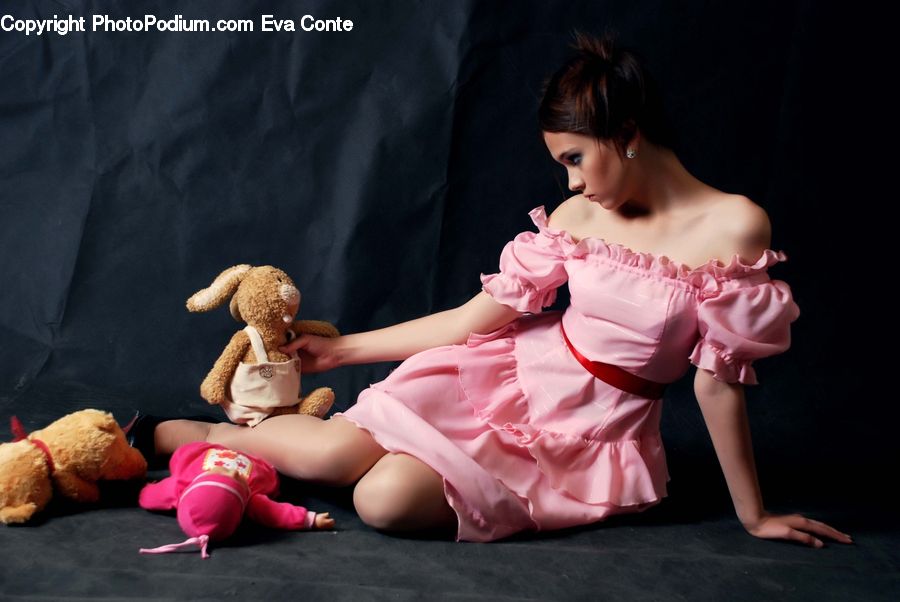 People, Person, Human, Dance, Dance Pose, Clothing, Dress