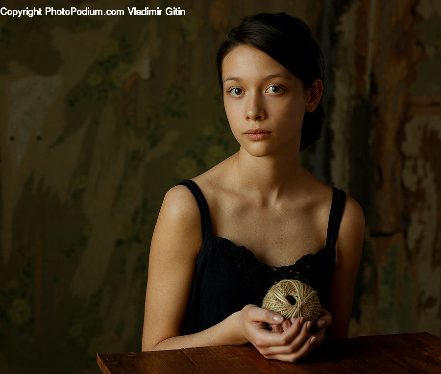 People, Person, Human, Female, Girl, Woman, Bust