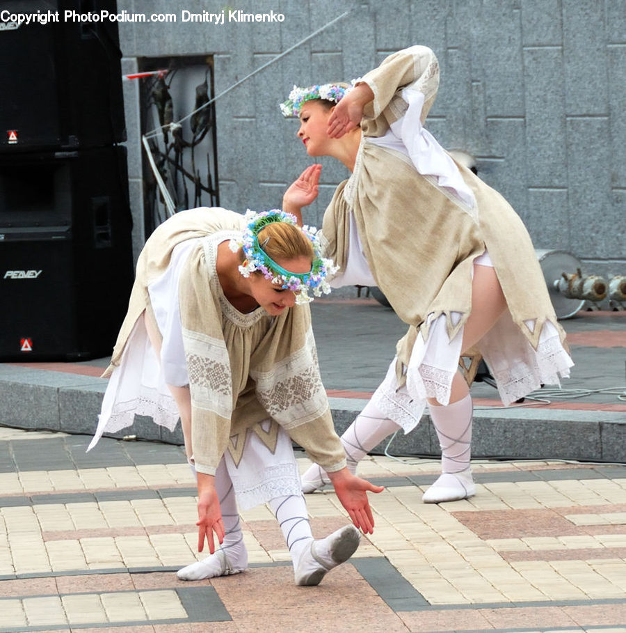 People, Person, Human, Cardigan, Clothing, Sweater, Dance