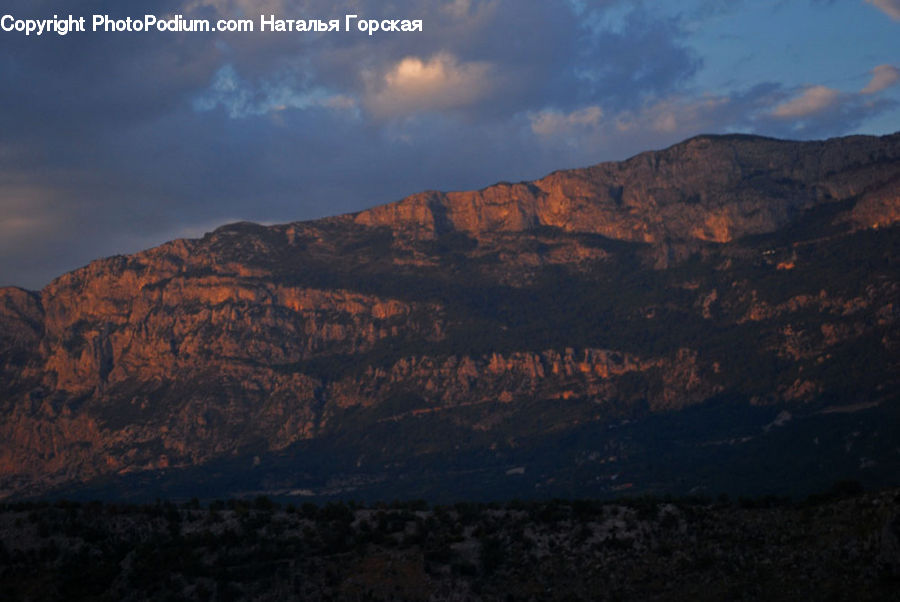 Canyon, Outdoors, Valley, Mountain, Mountain Range, Plateau, Crest