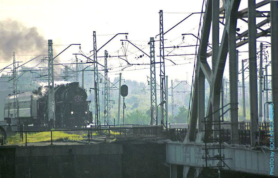 Train, Vehicle, Light, Traffic Light, Factory, Refinery, Shopping Cart