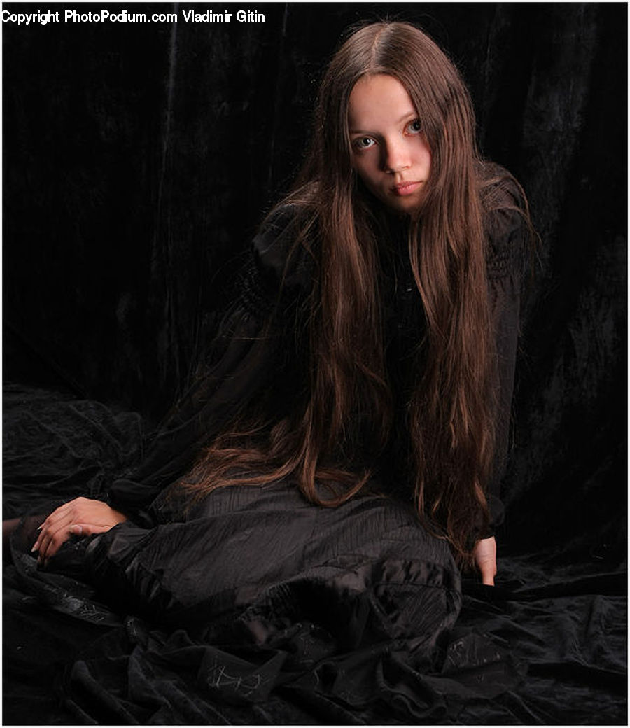 People, Person, Human, Female, Clothing, Long Sleeve, Sleeve