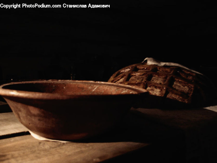 Porcelain, Saucer, Crypt