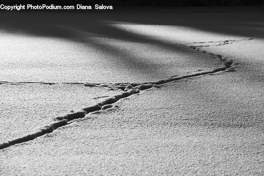 Asphalt, Tarmac, Outdoors, Sand, Soil, Wire