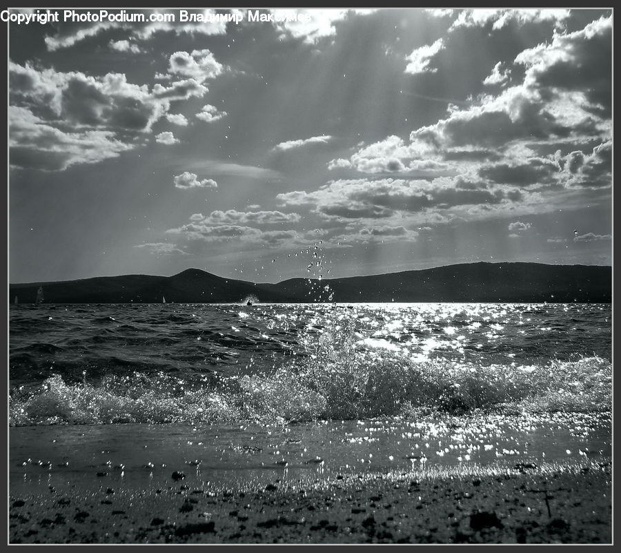 Cloud, Cumulus, Sky, Outdoors, Sea, Water, Flare