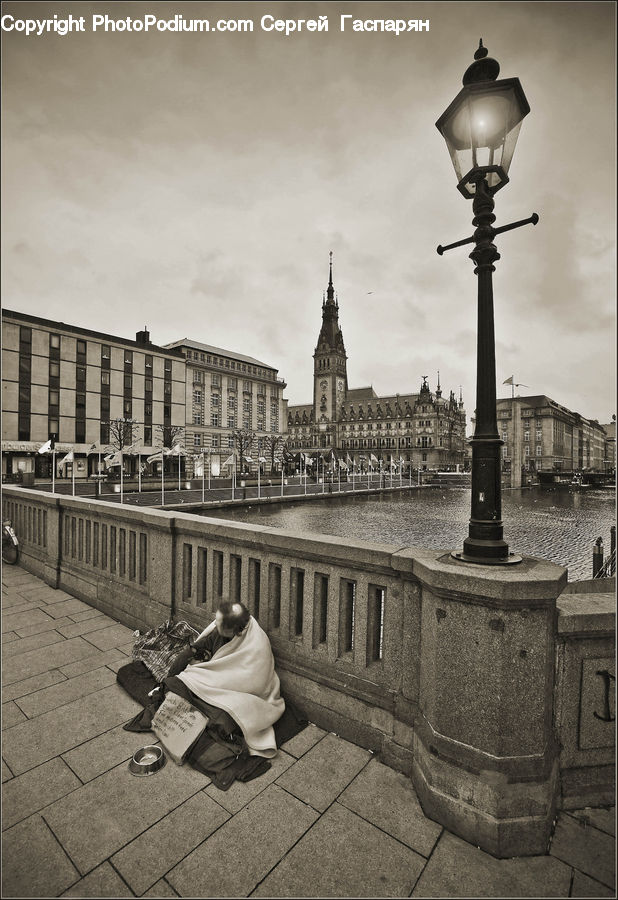 Bench, Lamp Post, Pole, Architecture, Downtown, Plaza, Town Square