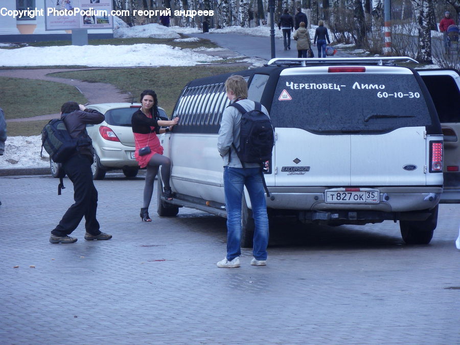 Human, People, Person, Automobile, Car, Vehicle, Limo