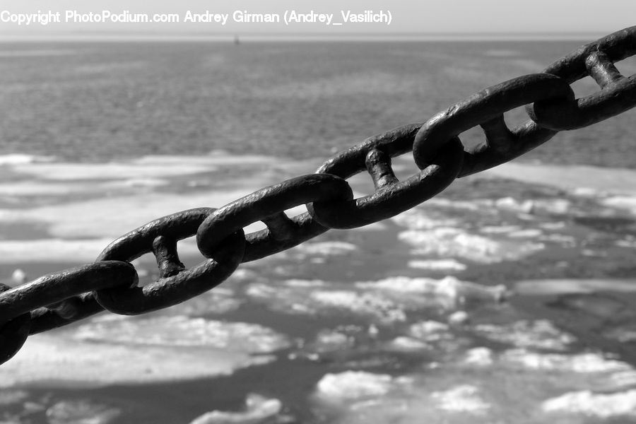 Chain, Hammer, Pole