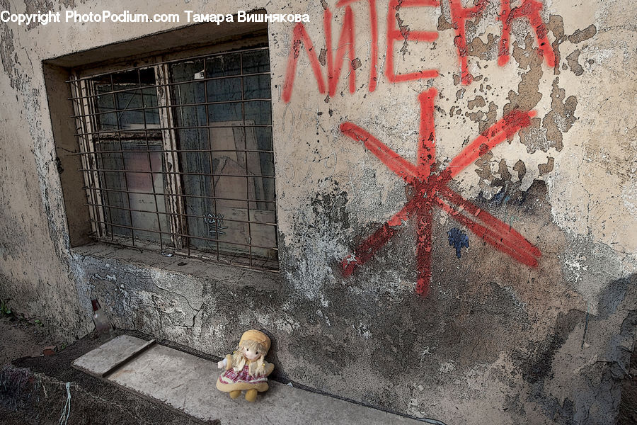 Teddy Bear, Toy, Figurine, Cobblestone, Pavement, Walkway, Child