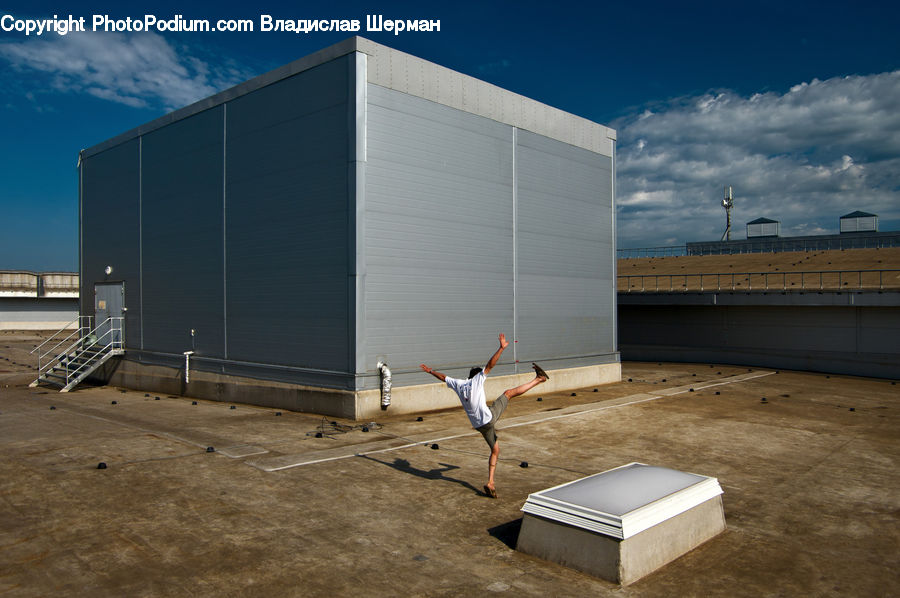 Moving Van, Van, Building, Office Building, Antenna, Kicking, Housing