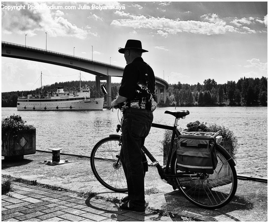 Human, People, Person, Plant, Potted Plant, Bicycle, Bike