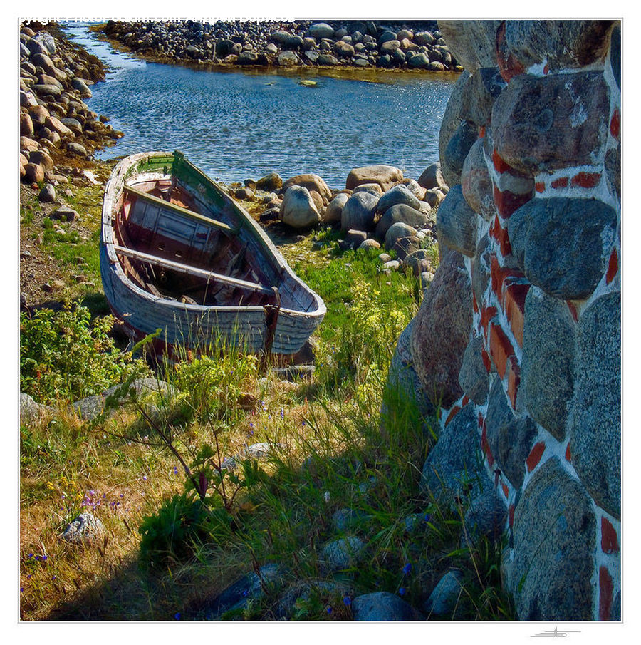 People, Person, Human, Boat, Watercraft, Dinghy, Rowboat