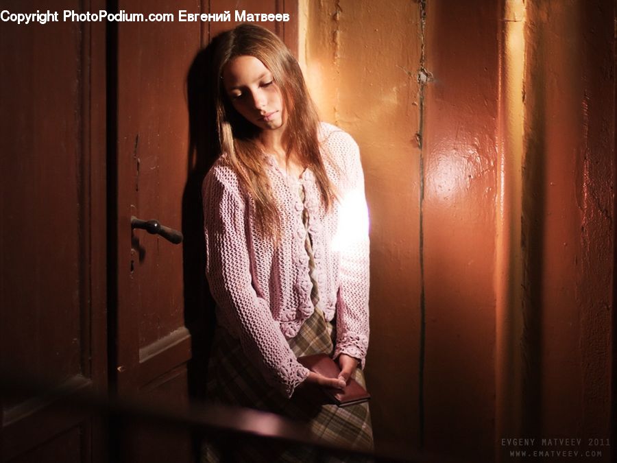 People, Person, Human, Cardigan, Clothing, Sweater, Female