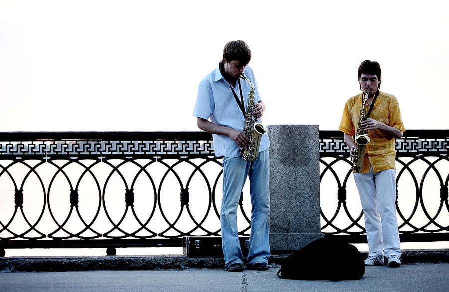 Human, People, Person, Musical Instrument, Saxophone, Guitar, Guitarist