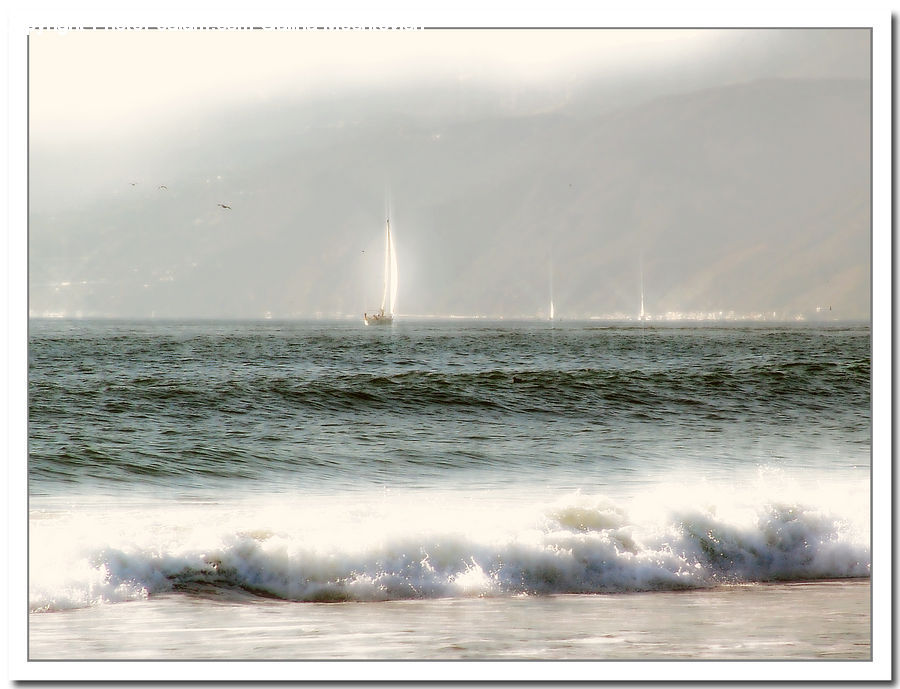 Outdoors, Sea, Sea Waves, Water, Ocean, Leisure Activities