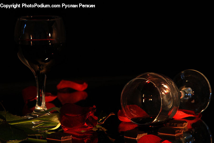 Beverage, Glass, Wine, Wine Glass, Goggles, Goblet, Drink