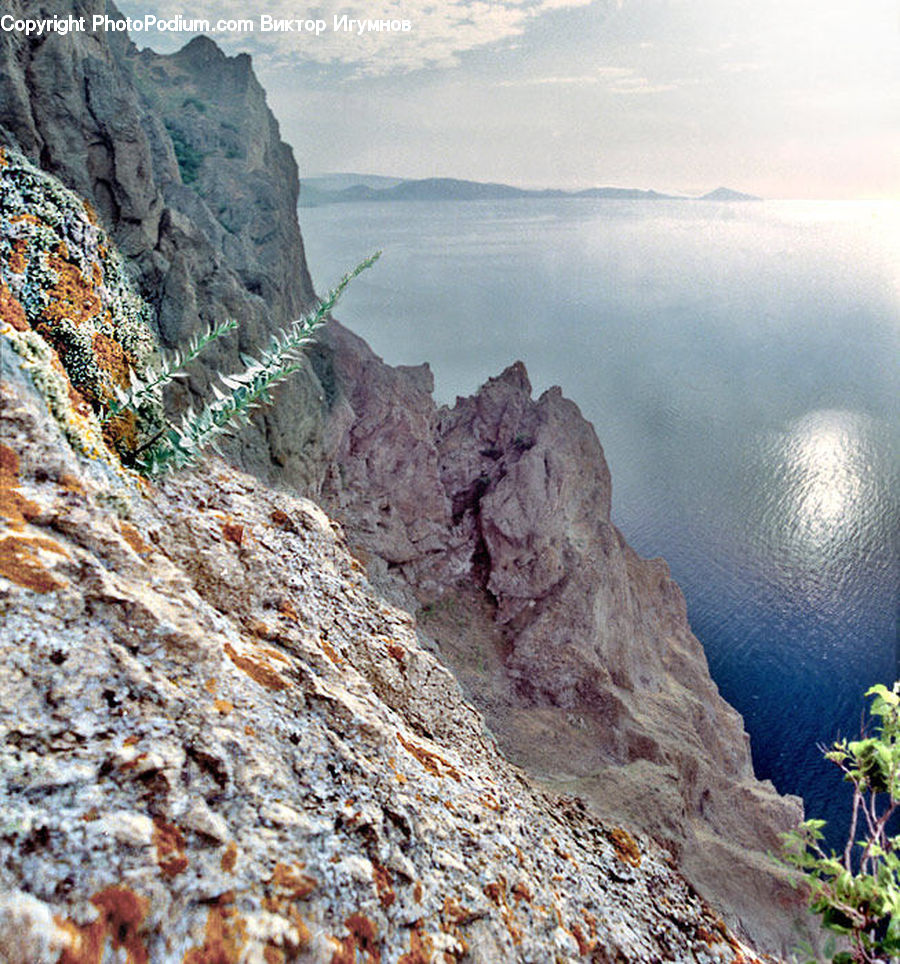 Cliff, Outdoors, Crest, Mountain, Mountain Range, Peak, Nature