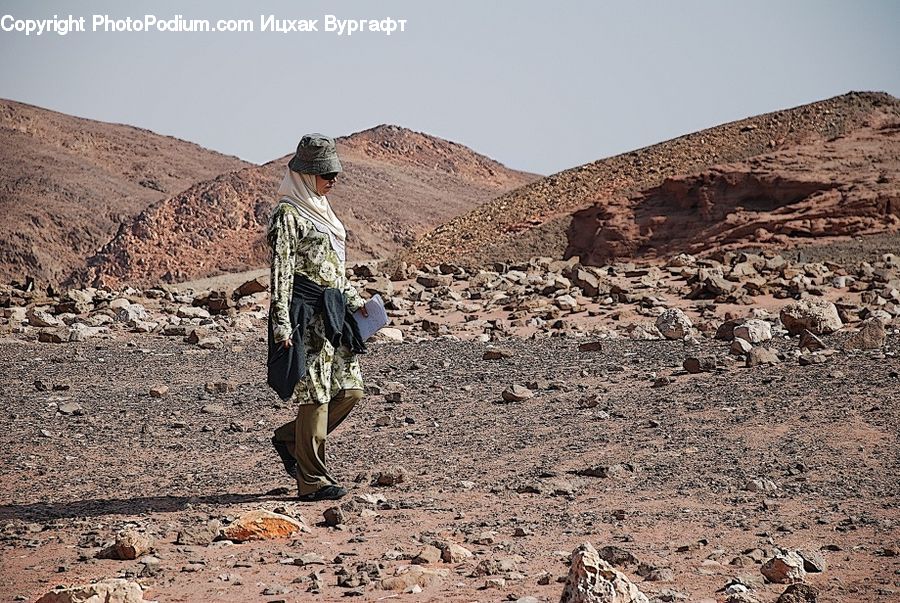 Soil, Ground, Rubble, Army, Military, Person, Soldier