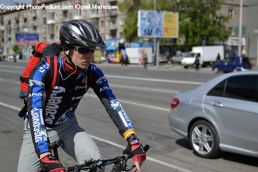 People, Person, Human, Bicycle, Bike, Cyclist, Vehicle