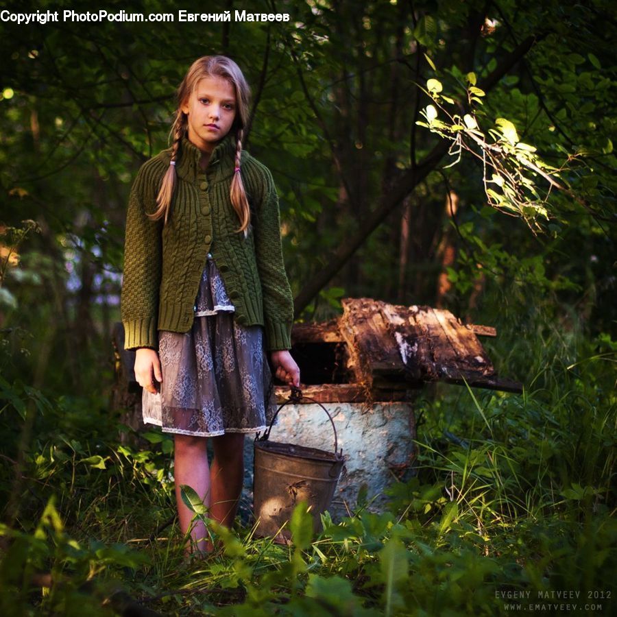 Human, People, Person, Clothing, Skirt, Female, Plaid