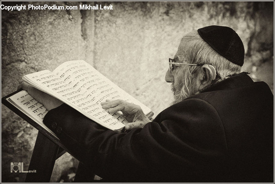 Reading, Bonnet, Hat, Beanie, Cap, Person, Portrait