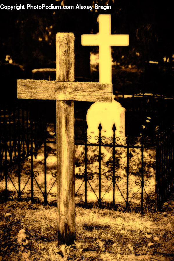 Cross, Crypt