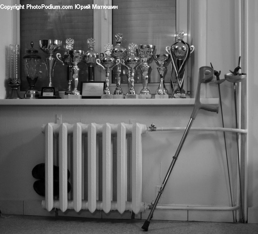 Trophy, Glass, Goblet, Beverage, Bottle, Wine, Wine Bottle
