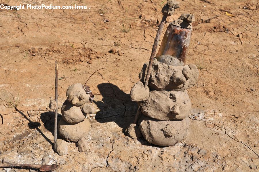 Soil, Tomb, Ground, Rubble, Outdoors, Sand, Rock