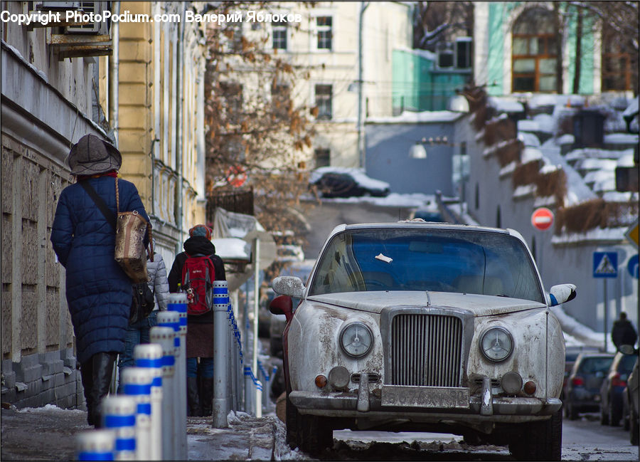 People, Person, Human, Automobile, Car, Vehicle, Cab