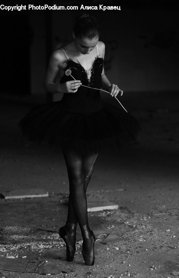 People, Person, Human, Female, Dance, Dance Pose, Clothing