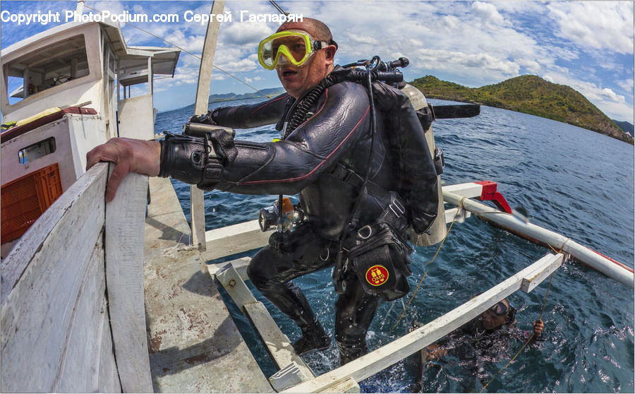 People, Person, Human, Diver, Diving, Water, Binoculars